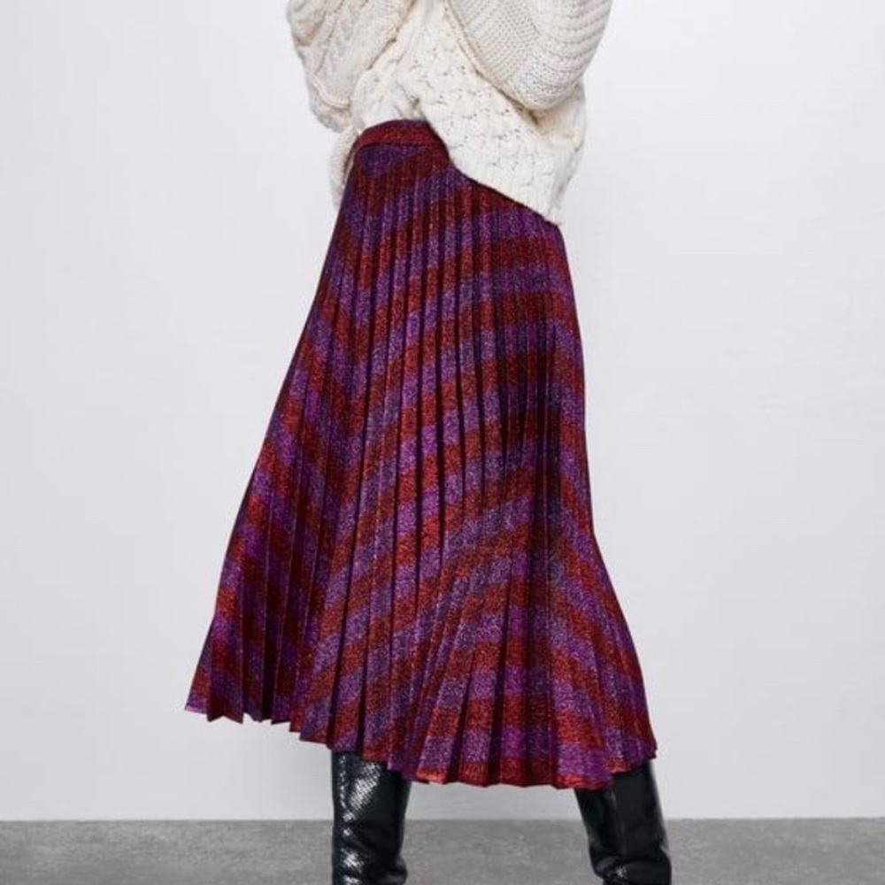 Zara pleated skirt midi metallic thread S size